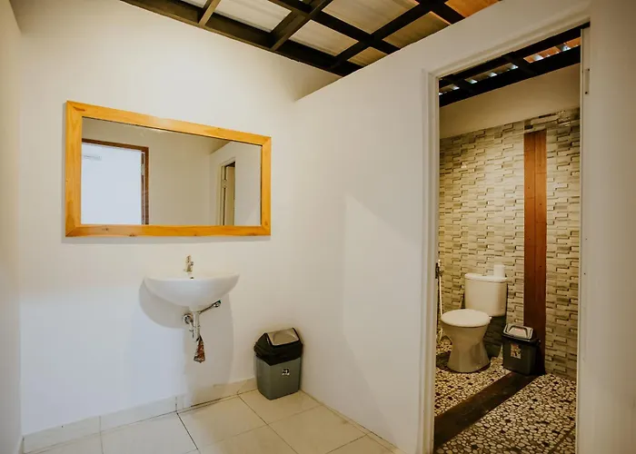 Hostel Nuansa Penida *