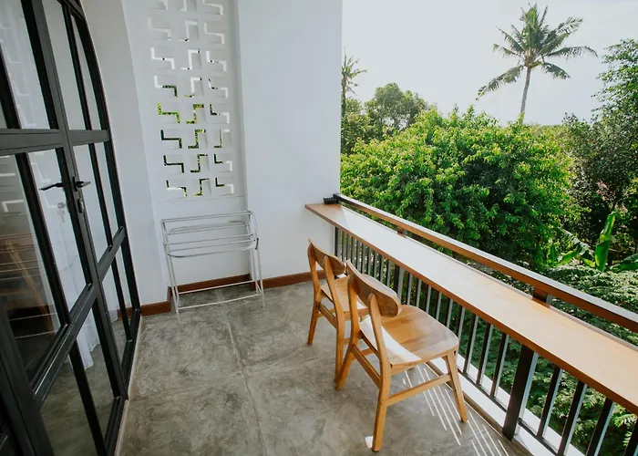 Nuansa Penida Hostel *