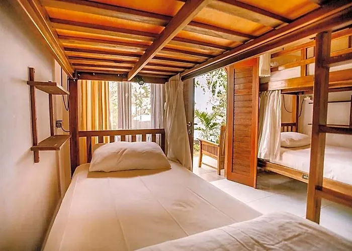 Hostel Nuansa Penida *