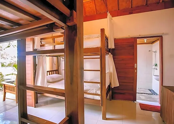 Hostel Nuansa Penida